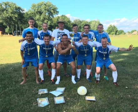 Футбольна команда «Уланів»